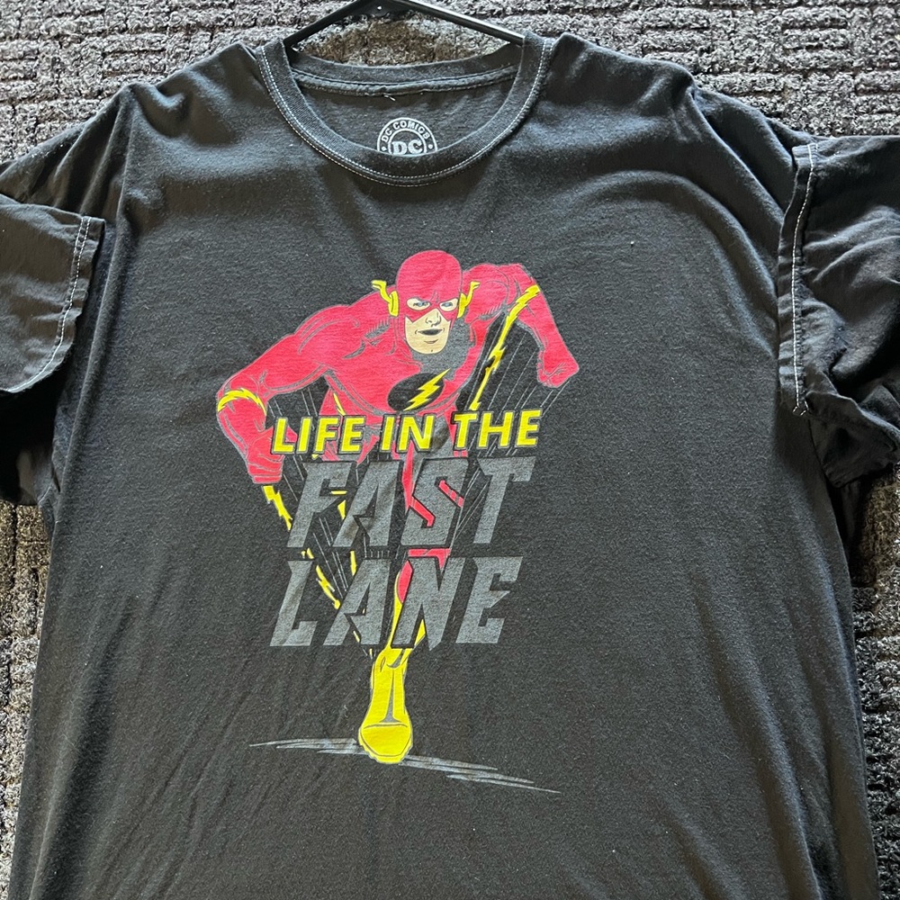 xclusive Flash tee